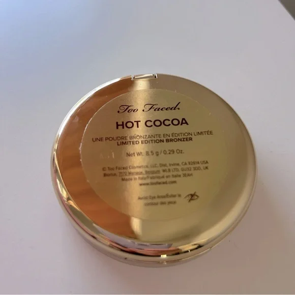 Too Faced Hot Cocoa bronzer - Picture 2 of 4